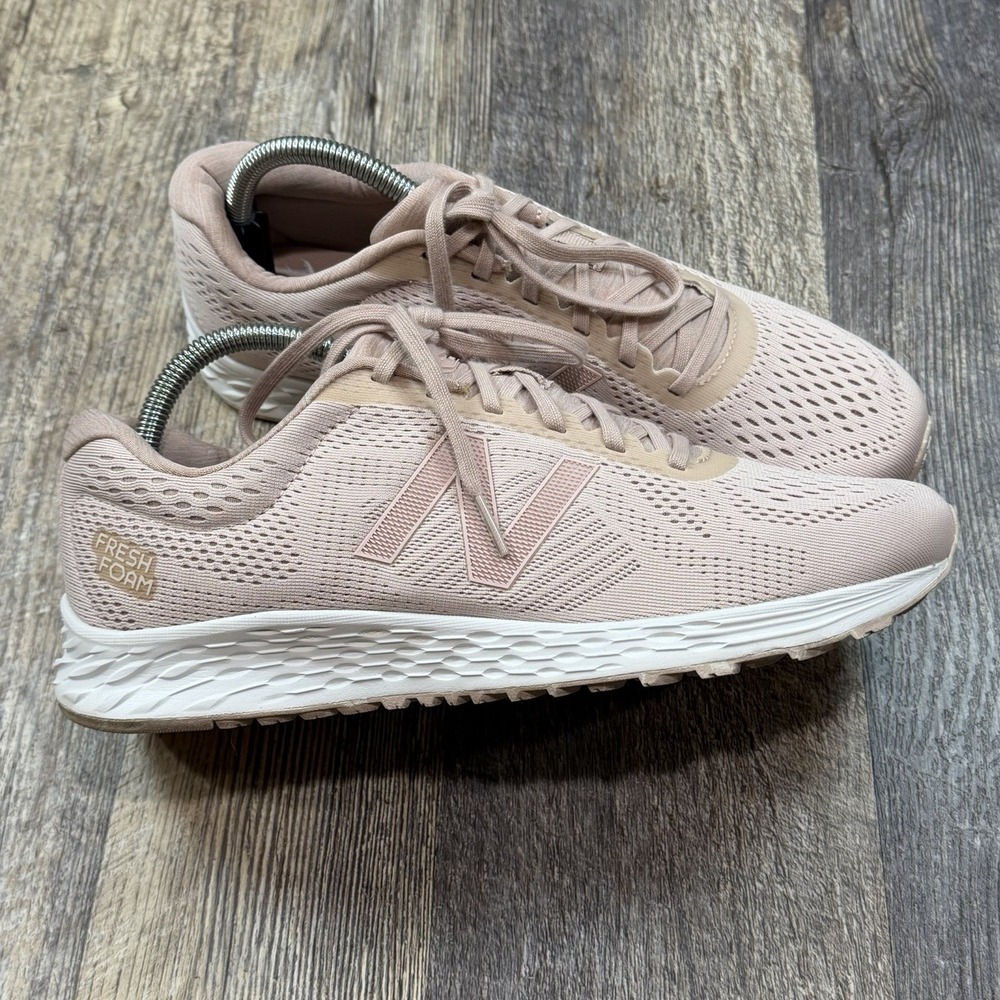 New Balance Fresh Foam Arishi V1 Womens 10 Pink Running Shoes Athletic Comfort